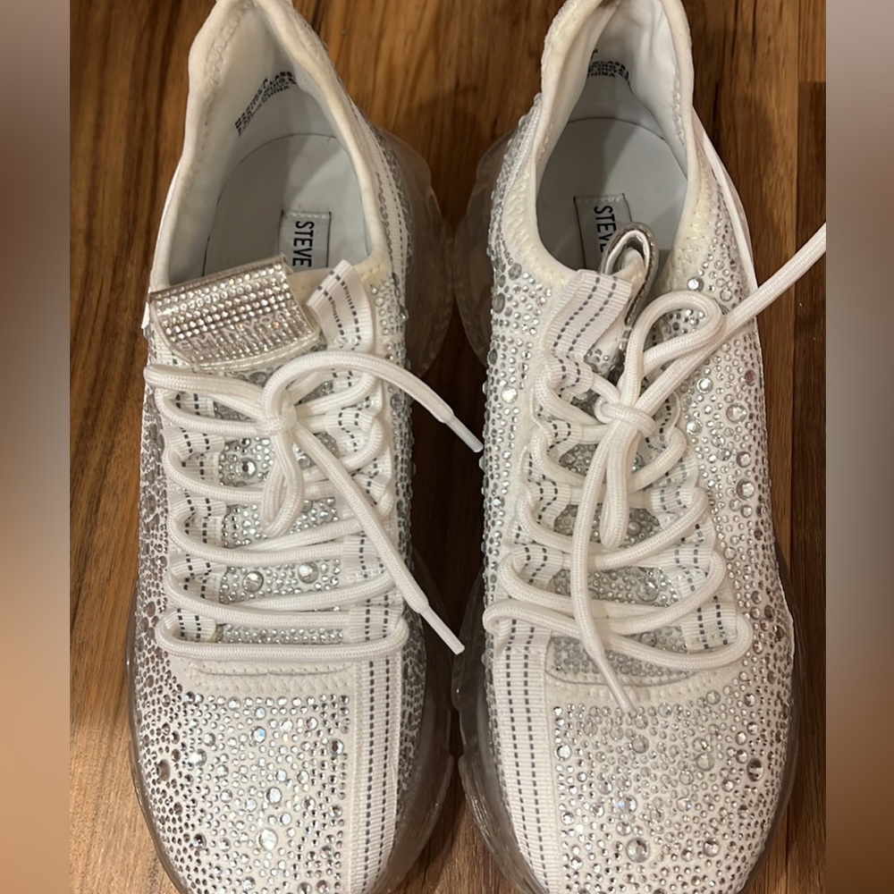 Brand new Steve Madden sparkle shoes limited edition never worn